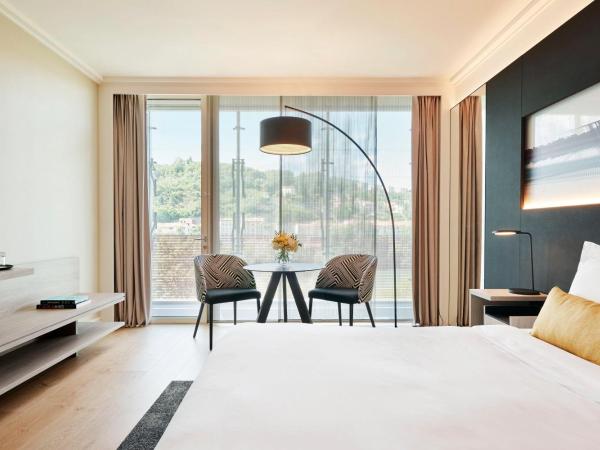 Lyon Marriott Hotel Cité Internationale : photo 1 de la chambre chambre lit king-size ou lits jumeaux deluxe
