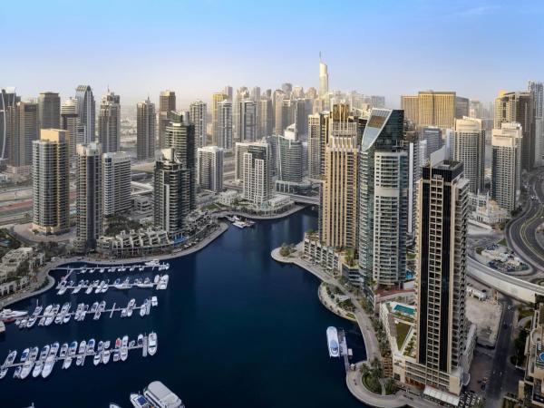 Dubai Marriott Harbour Hotel And Suites : photo 8 de la chambre renovated, 3 bedroom superior marina view, 3 bedroom suite