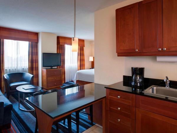 Residence Inn by Marriott New York Manhattan/Times Square : photo 4 de la chambre studio lit king-size avec canapé-lit