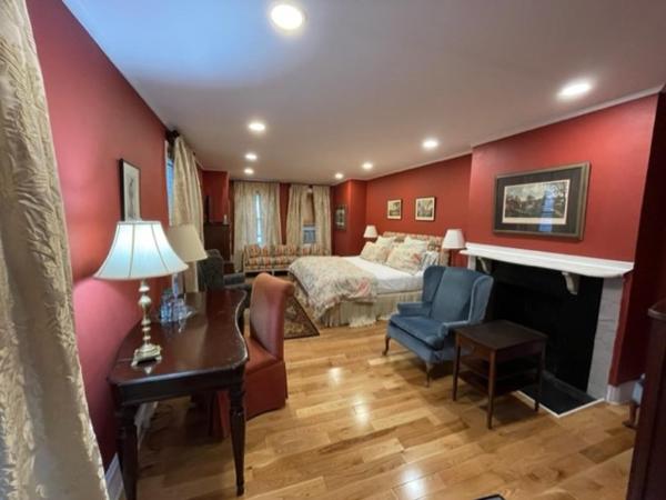 La Reserve Bed and Breakfast : photo 3 de la chambre chambre de luxe avec lit king-size – 2