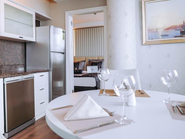 New Park Hotel : photo 8 de la chambre suite lit king-size avec accès gratuit au salon exécutif