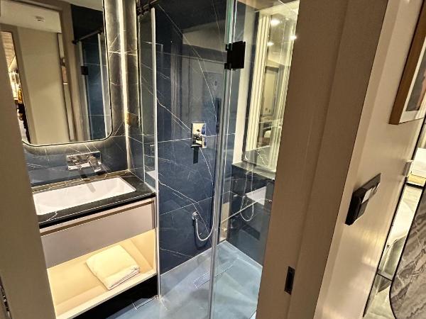 Apricot Motera : photo 9 de la chambre chambre double deluxe avec balcon