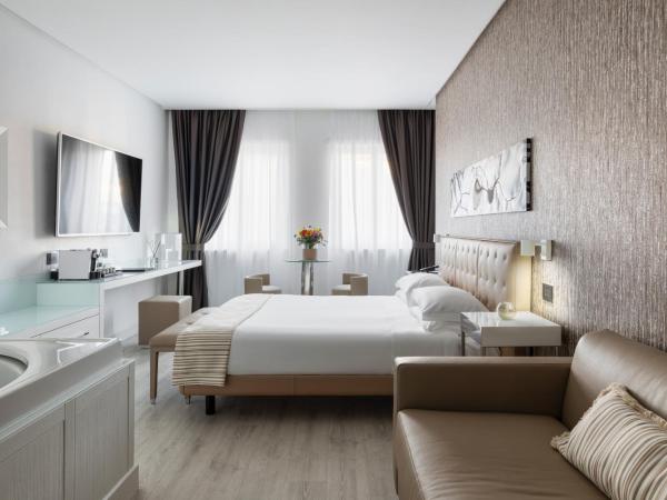 LHP Napoli Palace & SPA : photo 3 de la chambre suite junior