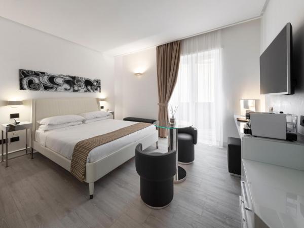 LHP Napoli Palace & SPA : photo 1 de la chambre chambre deluxe