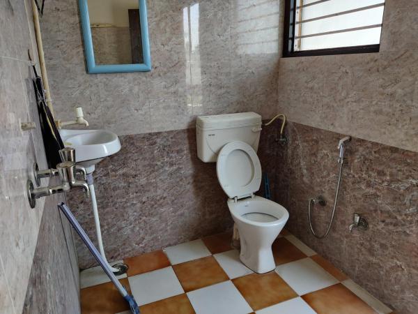 House No 87A : photo 9 de la chambre chambre double Économique