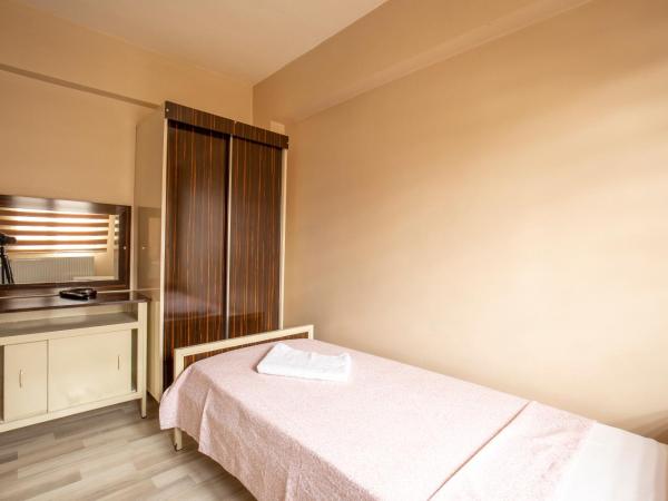 Beyoglu Huzur Hotel : photo 3 de la chambre chambre simple avec salle de bains privative