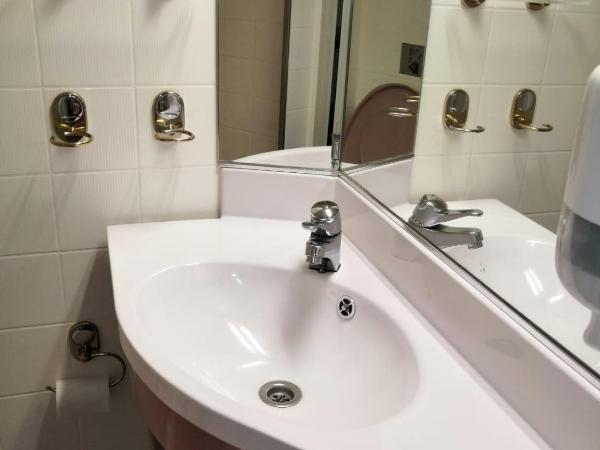 Silja Line ferry - Helsinki 2 nights return cruise to Stockholm : photo 4 de la chambre standard cabin with sea view