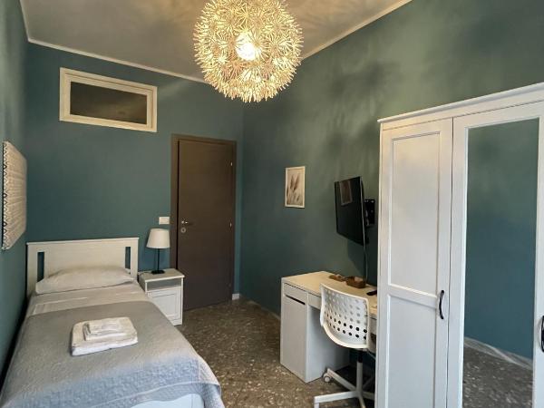 Interno1 Bari Policlinico : photo 1 de la chambre chambre simple avec salle de bains privative