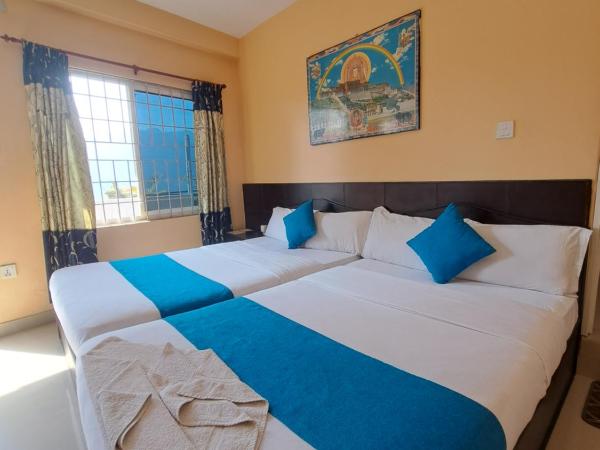 Golden Lake : photo 2 de la chambre chambre lits jumeaux - vue sur lac