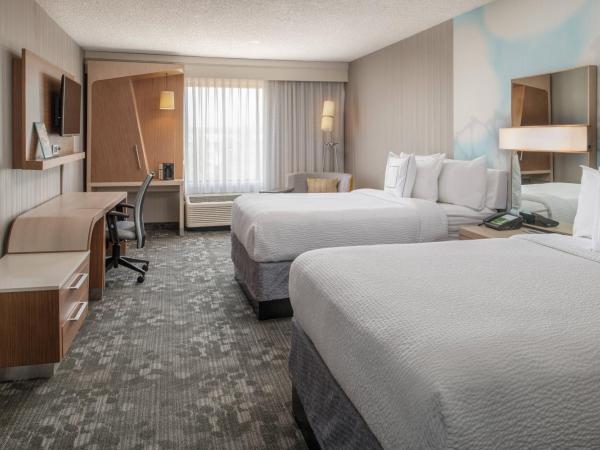 Courtyard by Marriott Portland Airport : photo 1 de la chambre chambre double avec 2 lits doubles