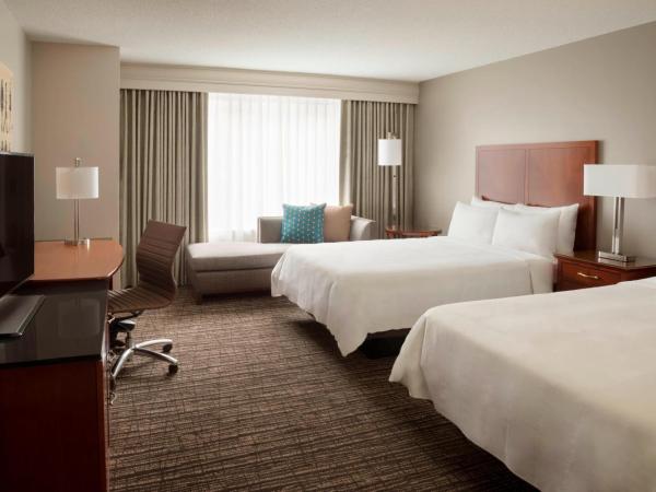 Marriott Downtown at CF Toronto Eaton Centre : photo 1 de la chambre chambre 2 lits doubles