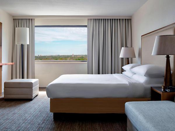 San Antonio Marriott Northwest Medical Center : photo 2 de la chambre chambre lit king-size avec canapé-lit