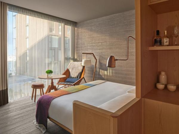 The Reykjavik EDITION : photo 1 de la chambre chambre lit king-size