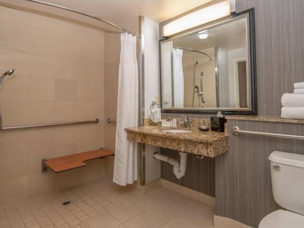 Courtyard by Marriott Sacramento Cal Expo : photo 4 de la chambre chambre avec 2 grands lits queen-size 