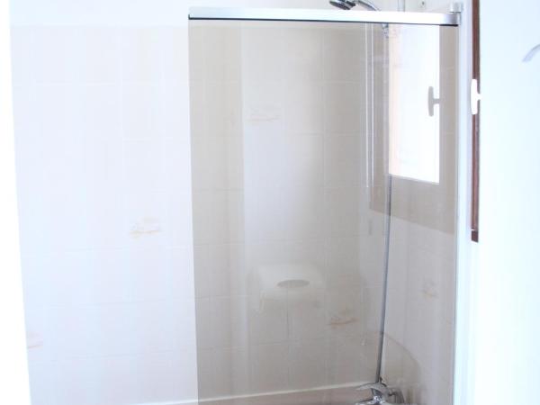 Les Pastels : photo 7 de la chambre chambre double avec baignoire