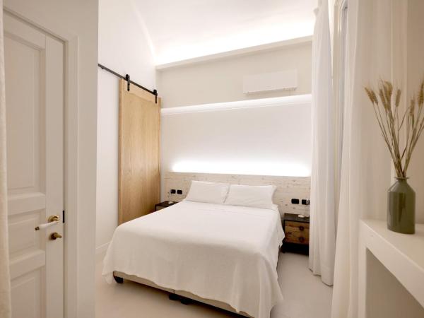 Dimora San Giuseppe : photo 3 de la chambre chambre double ou lits jumeaux standard avec balcon