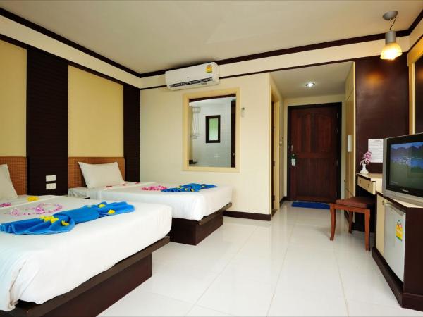 Phi Phi Arboreal Resort : photo 1 de la chambre chambre triple