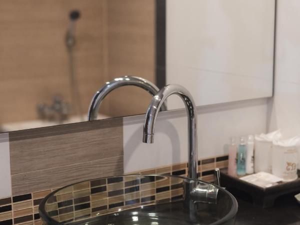 Khammon Lanna Resort Chiang Mai : photo 10 de la chambre suite junior avec balcon