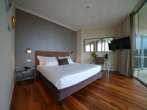 Pisa Tower Plaza : photo 1 de la chambre suite