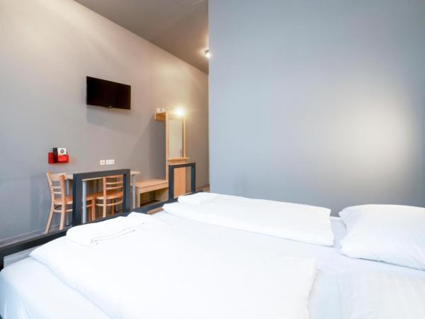 a&o Wien Stadthalle : photo 3 de la chambre chambre lits jumeaux