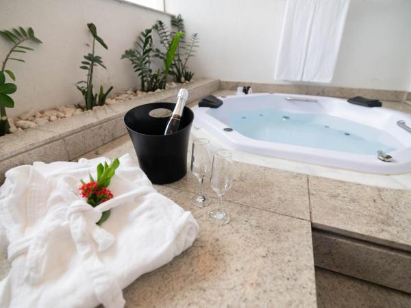 H2 Platinum Lourdes : photo 9 de la chambre penthouse