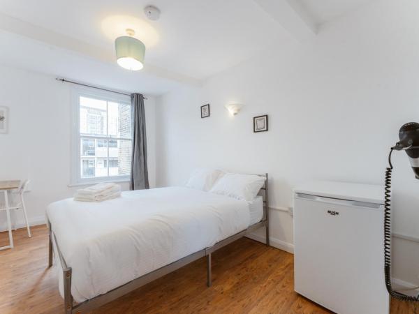 Bethnal Green beds to stay : photo 1 de la chambre chambre double deluxe avec salle de bains commune (chambre 5)