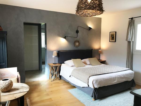Bastide Nomade - Charming B&B : photo 1 de la chambre chambre double deluxe
