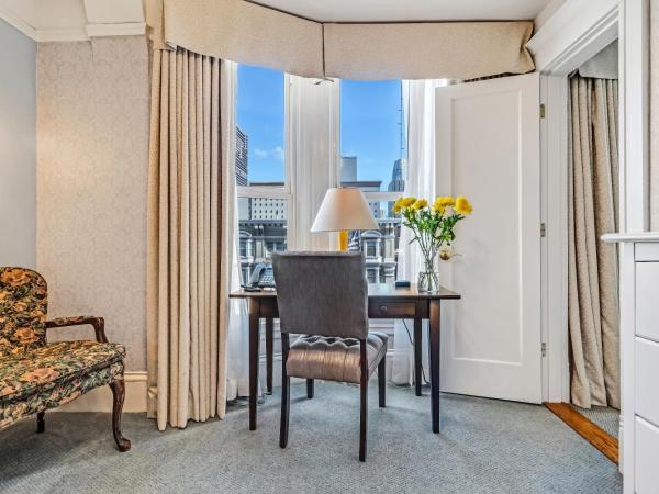 Cornell Hotel de France : photo 3 de la chambre suite junior avec salle de bains privative