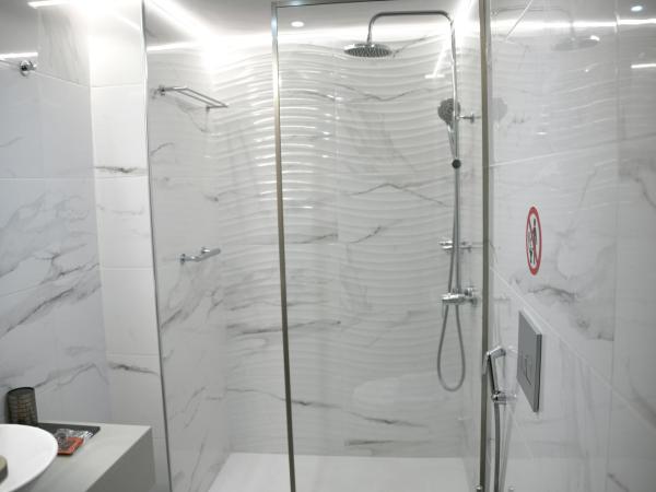 Klinakis Beach Hotel : photo 9 de la chambre chambre familiale Économique