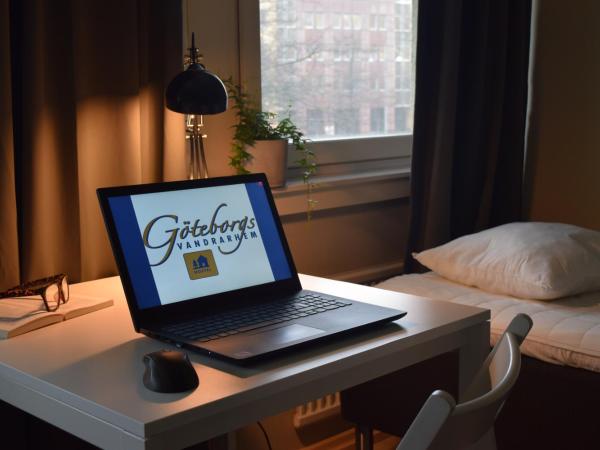 Göteborg Hostel : photo 4 de la chambre chambre quadruple avec salle de bains commune