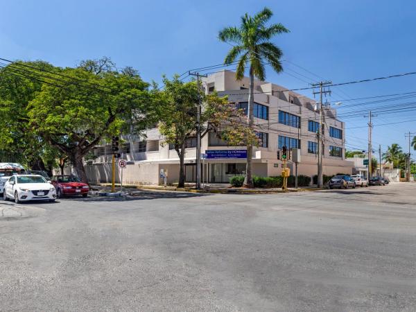 Suites Reforma by HomiRent : photo 7 de la chambre chambre triple avec balcon