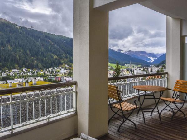 Waldhotel & SPA Davos - for body & soul : photo 3 de la chambre suite junior avec sauna privé