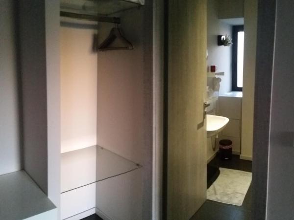 Sciara Biscari B&B : photo 9 de la chambre chambre double avec salle de bains privative