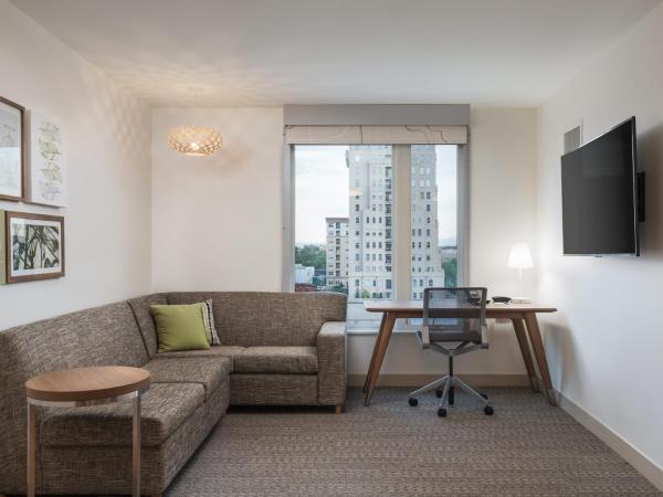Element Denver Downtown East : photo 10 de la chambre suite 1 chambre avec 1 lit king-size et canapé-lit