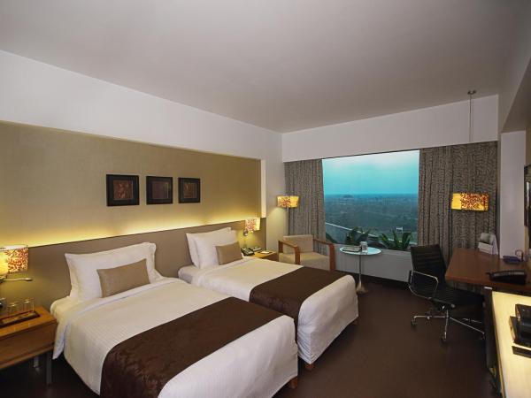 Fortune Select SG Highway, Ahmedabad - Member ITC's Hotel Group : photo 9 de la chambre chambre deluxe double ou lits jumeaux