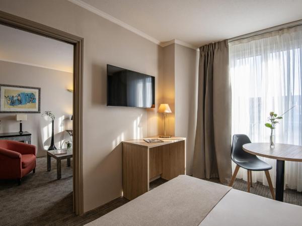 Hotel Amarante Cannes : photo 2 de la chambre suite