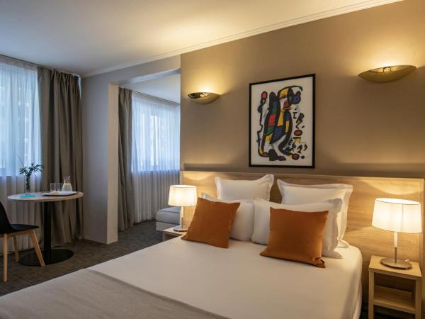 Hotel Amarante Cannes : photo 1 de la chambre chambre triple supérieure