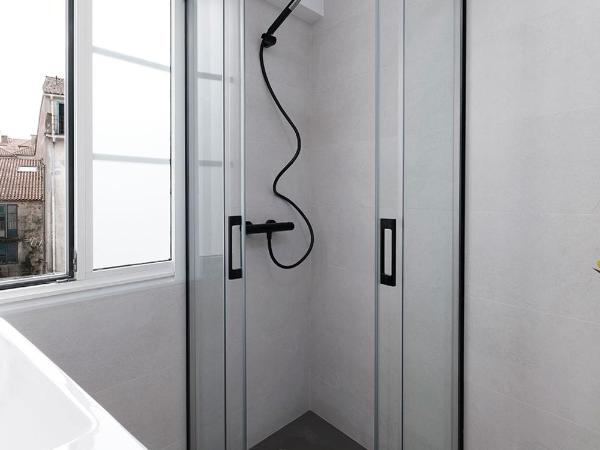 PR 25 de Julio : photo 9 de la chambre chambre double avec lit d'appoint