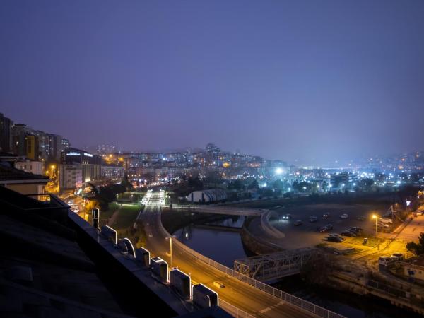 Ava Boutique Comfort Suites and Apartments : photo 9 de la chambre studio lit queen-size de luxe