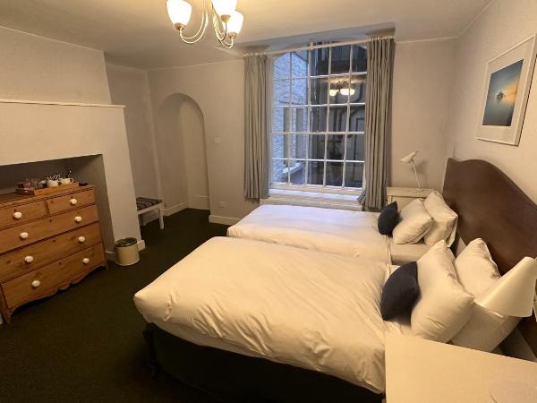 Brighton House : photo 6 de la chambre chambre lits jumeaux avec baignoire