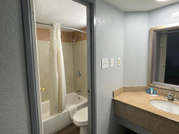 KINGS INN- Medical Downtown Midtown Memphis : photo 6 de la chambre chambre double Économique