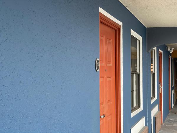 KINGS INN- Medical Downtown Midtown Memphis : photo 2 de la chambre chambre double deluxe (2 adultes + 1 enfant)