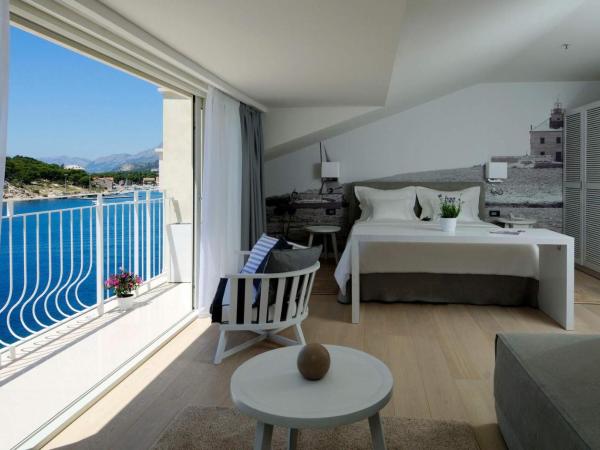 Hotel Osejava : photo 1 de la chambre suite avec canapé-lit et vue sur la mer (3 adultes)