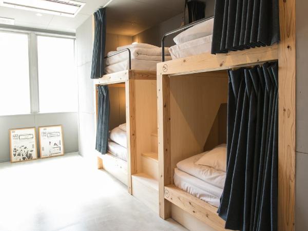 Hostel STAND BY ME : photo 3 de la chambre lit simple dans dortoir mixte