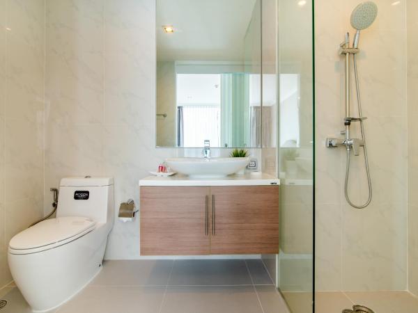 Family Room 3 Bedroom Free Water Park Condo Near Cicada and Tamarind Night Market ห้องแฟมมิลี่ 3 ห้องนอน ฟรีสวนน้ำ พัก 8 คน ใกล้ตลาดซิเคด้า มายรีสอร์ท : photo 9 de la chambre appartement