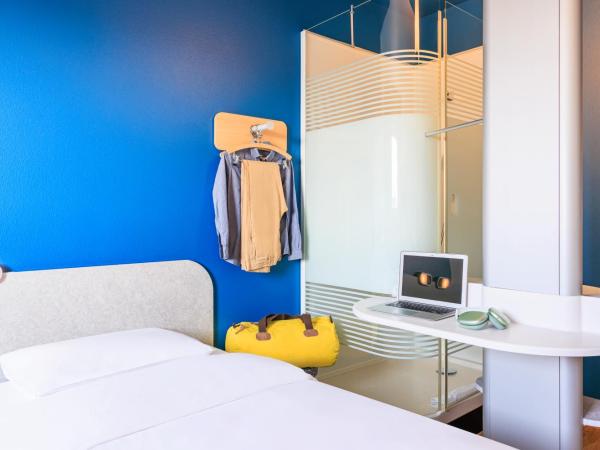 Ibis budget Lausanne-Bussigny : photo 9 de la chambre chambre lits jumeaux