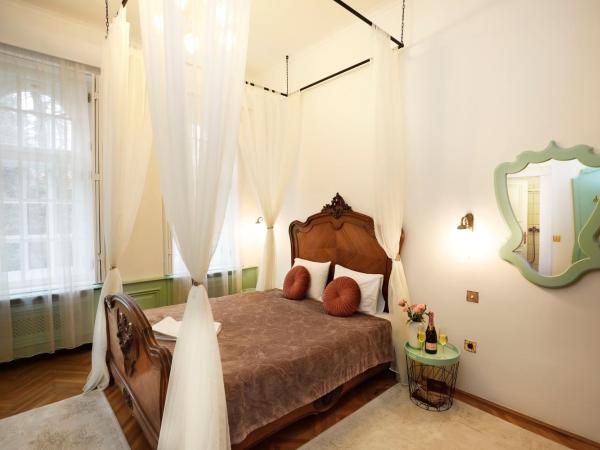 Villabaroque_Eger : photo 8 de la chambre chambre lit queen-size deluxe