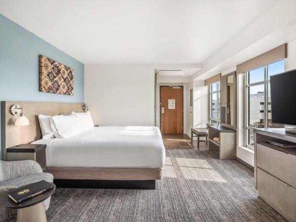 Hyatt House Sacramento-Midtown : photo 5 de la chambre king studio suite with sofa bed and kitchen - high floor