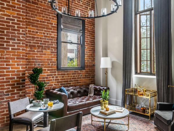 Hyatt House Sacramento-Midtown : photo 2 de la chambre suite lit king-size 1 chambre avec cuisine