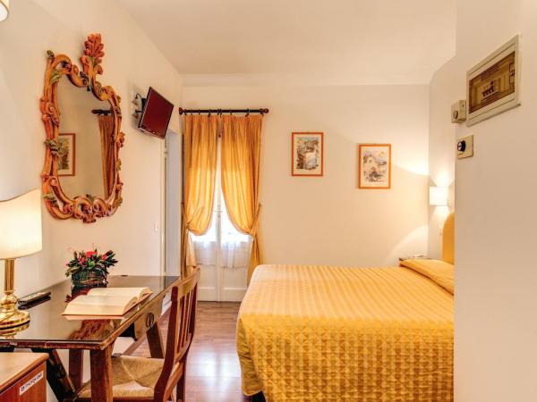 Hotel S.Giorgio & Olimpic : photo 5 de la chambre chambre double ou lits jumeaux classique avec balcon